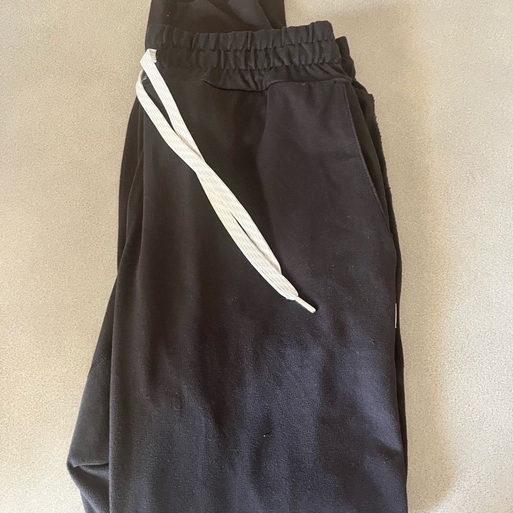 Vuori Performance joggers - Black
